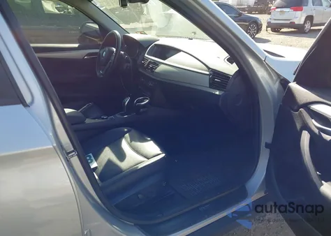 2014 BMW X1 xDrive28I из США, поврежденный, VIN WBAVL1C58EVY22885